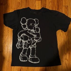 Men’s Kaws x Uniqlo Tee